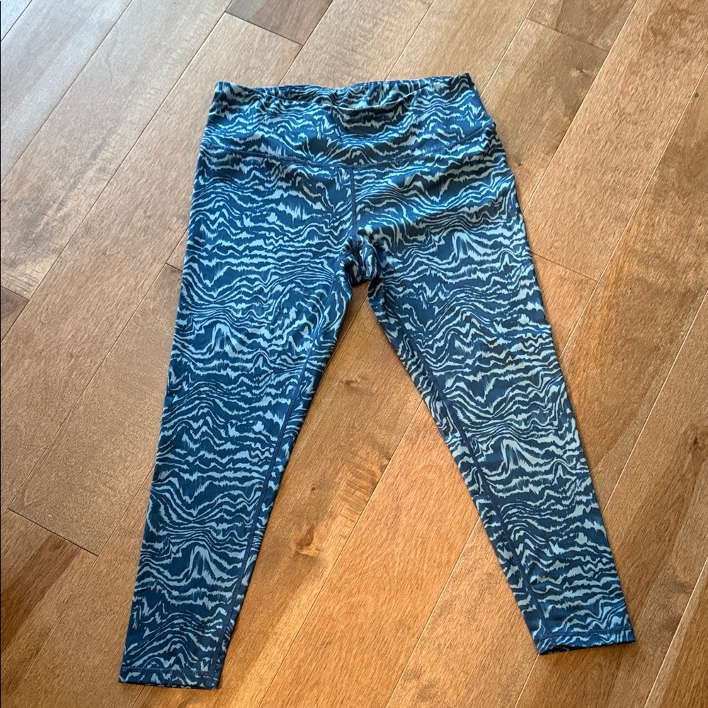 Z by Zella Navy and Light Blue Patterned Jeggings